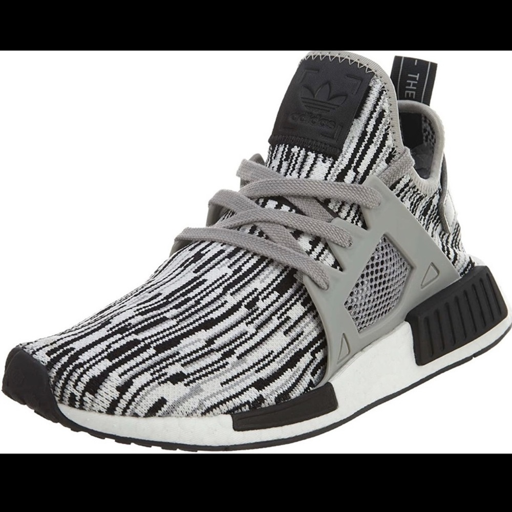 ADIDAS NMD White & black size 7.5 men 9 women